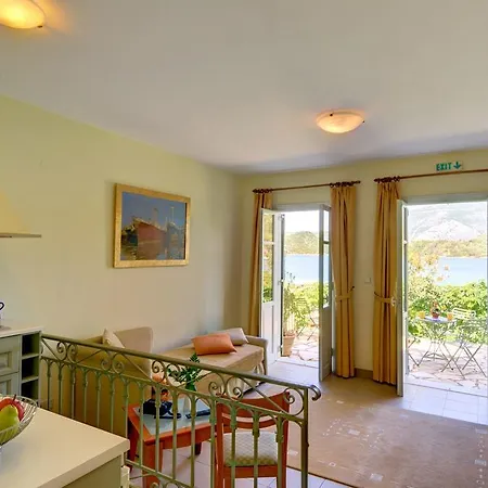 Apartmán Omirikon Residences *
